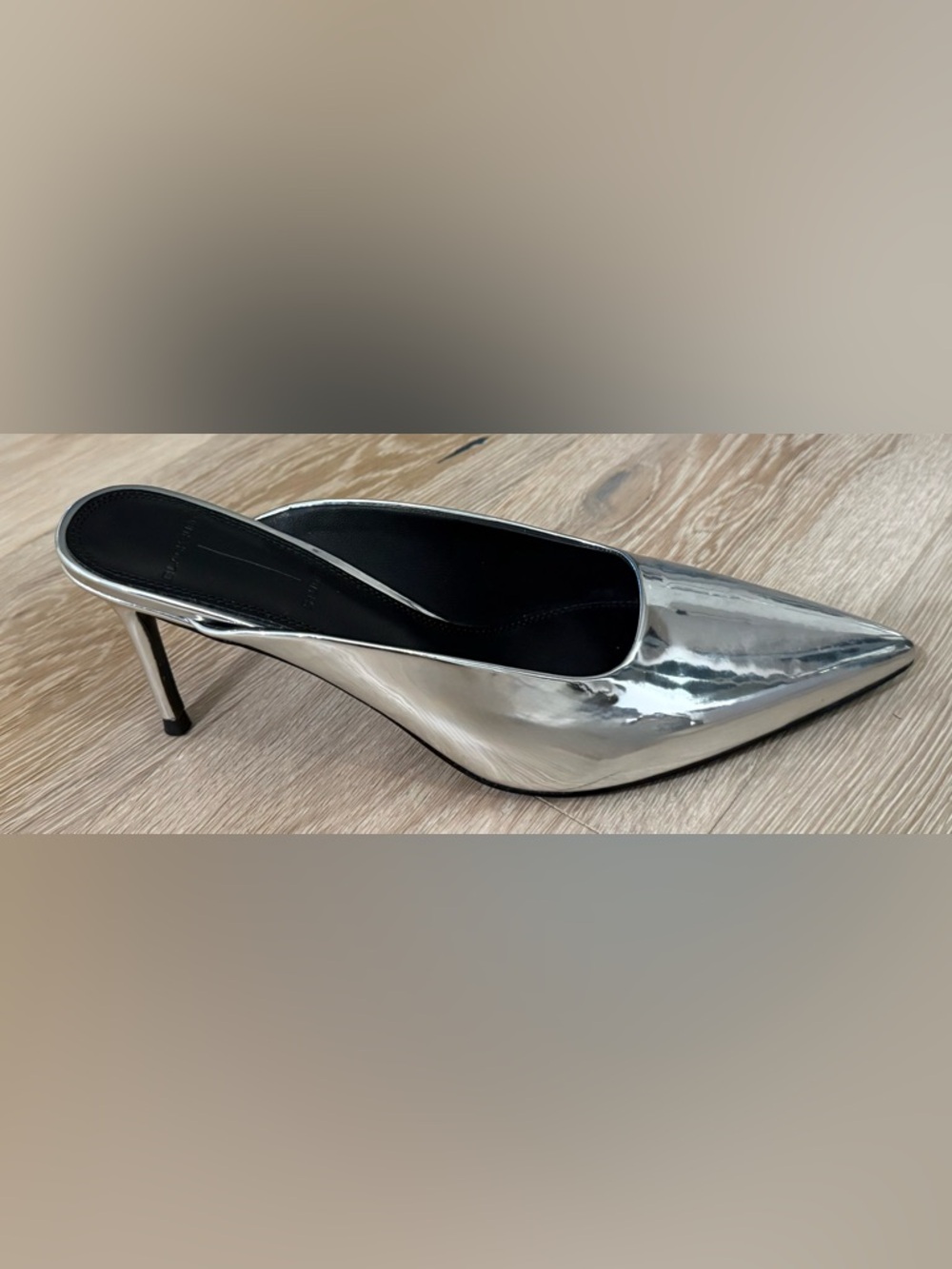 Black Suede Studio Denise Silver Mirror Metallic Curved Mule Pump Shoe Sz7.5 NWT